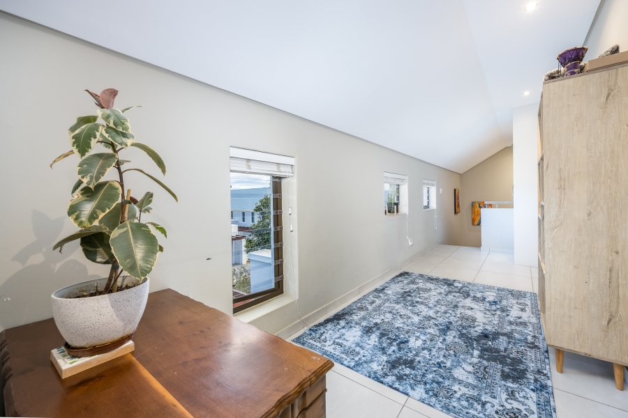 3 Bedroom Property for Sale in Graanendal Western Cape